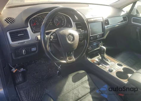 2016 Volkswagen Touareg Tdi z USA, uszkodzony, nr VIN WVGEP9BP5GD005757